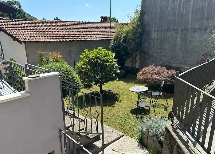 Vespolina Sul D'orta * Miasino